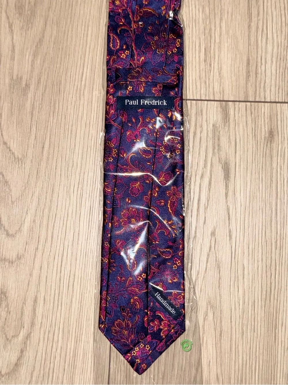 Paul Fredrick Mens Regular Navy paisley Handmade 100% Italian silk ties NWOT